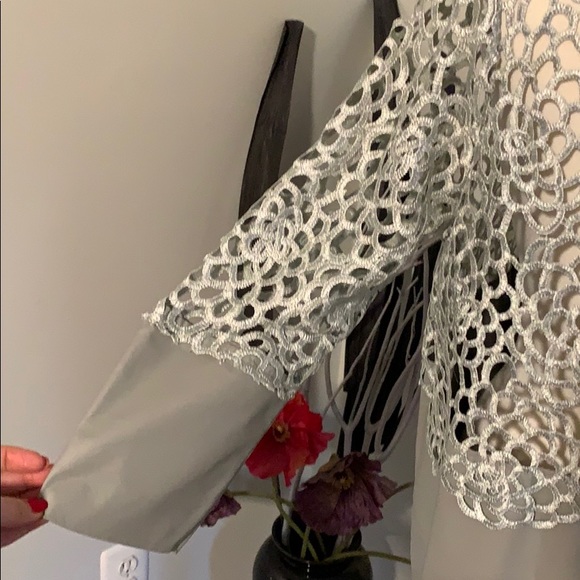 GRACIA Blouse - Picture 4 of 5